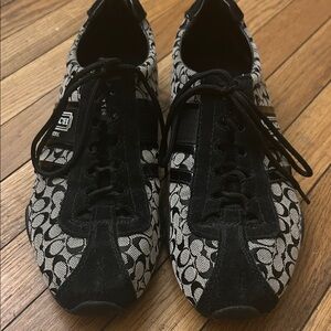 Woman’s 10 Coach Black & Ivory Signature Canvas Lace-Up Sneakers